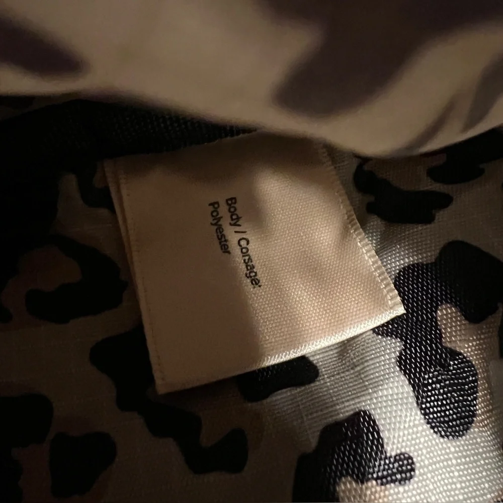 APL Women's Cream Packable Backpack - Picture 6 of 7